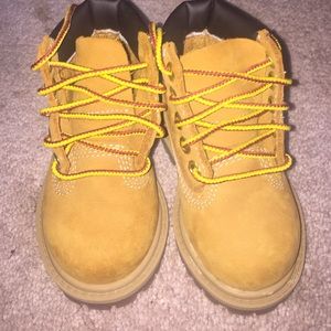 Size: 4c Timberland Boots (Butters)