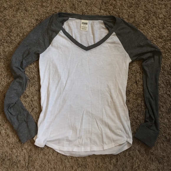 VS PINK white and gray baseball tee