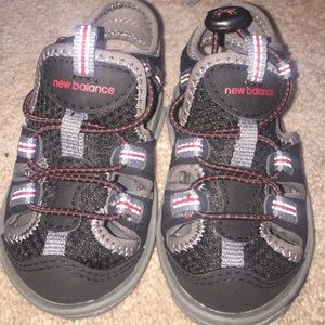 New Balance Sandals 6c