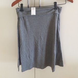 Gap grey cotton skirt.