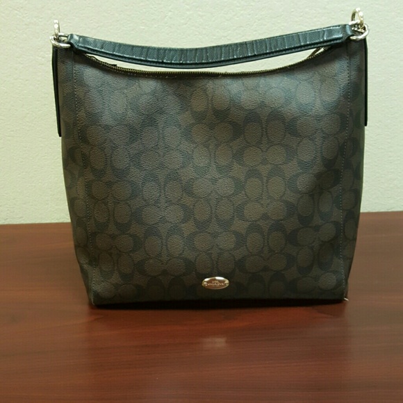 🎊One hour sale🎊Authentic Coach