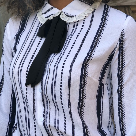 Ready For The Par-Tie Blouse - Picture 2 of 4