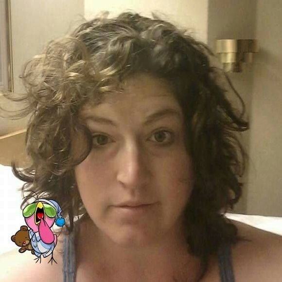 Meet your Posher, Larae - Picture 1 of 1