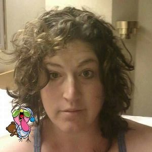Meet your Posher, Larae