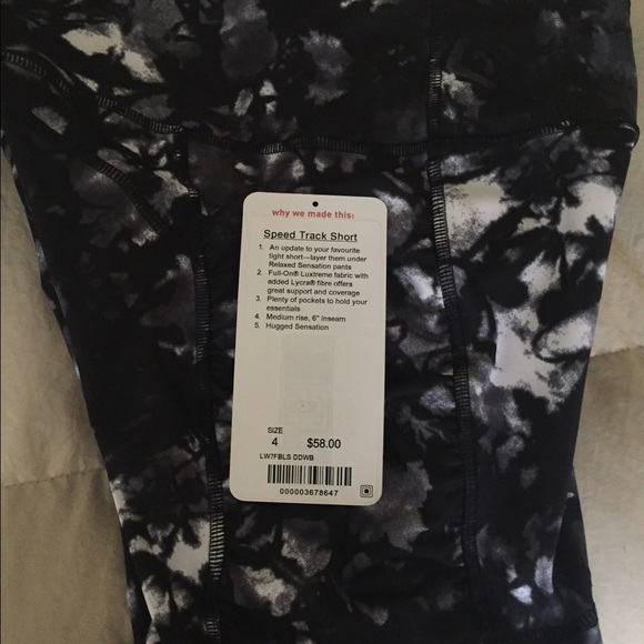 Lululemon speed track short, size 4
