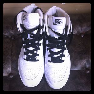 Nike mens shoes