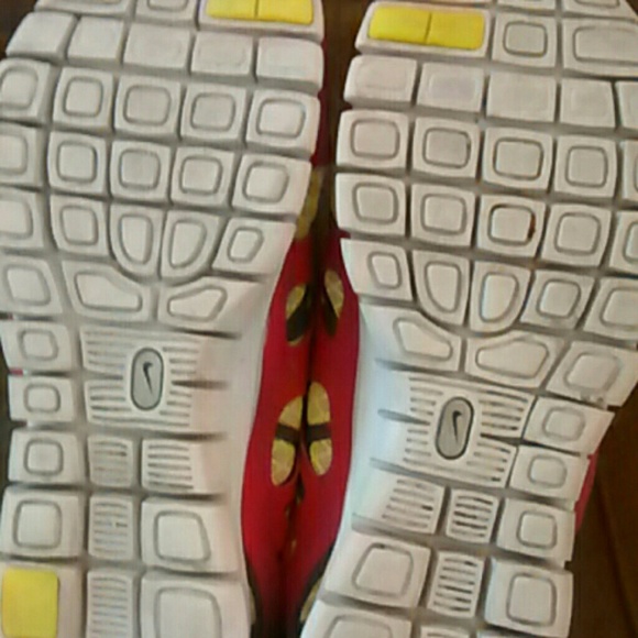 Nike - Picture 4 of 4
