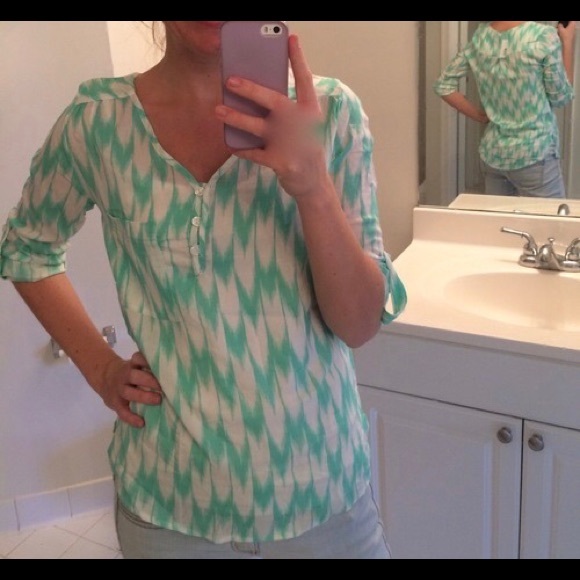 Market & Spruce Soyer Henley Top