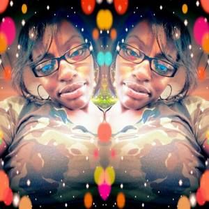 Meet your Posher, Elizabeth