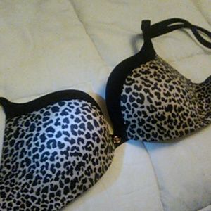 VS BOMBSHELL bra ADD 2cup sizes