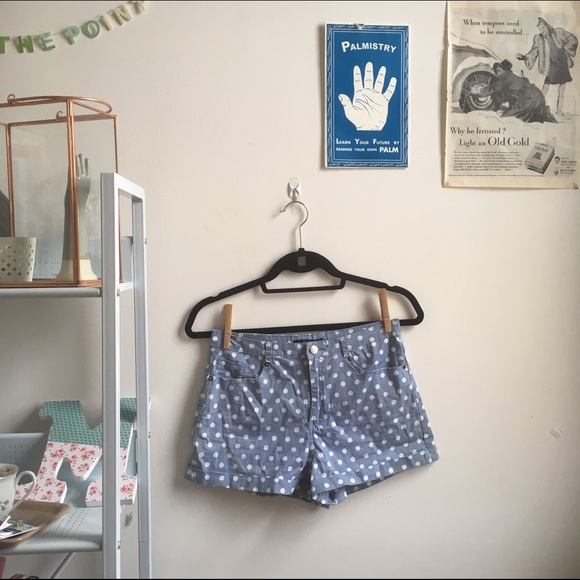 Forever 21 Pants - ☄️ Polka Dot High-Waisted Shorts