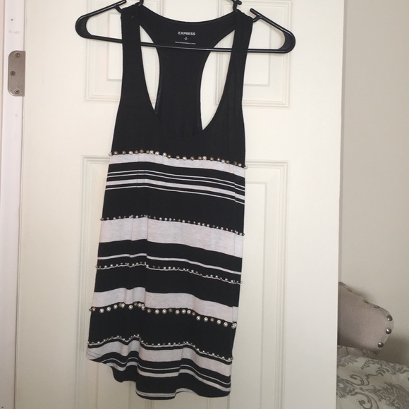 Beaded tank