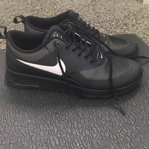 Nike Air Max Thea never worn!