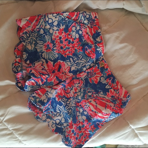 Lilly Pulitzer Buttercup short - Picture 2 of 4