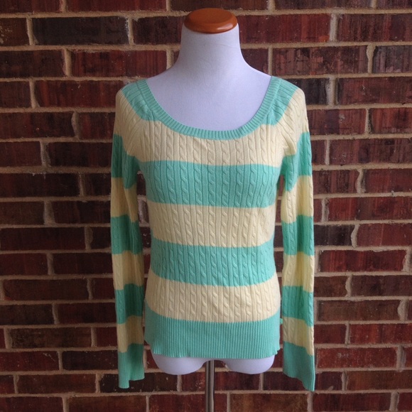 Aeropostale slim fit sweater