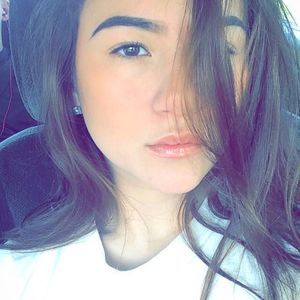 Meet your Posher, Adrianna