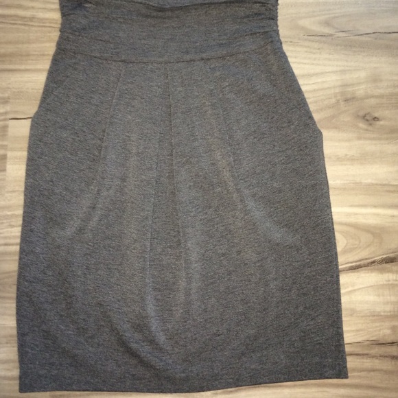 BCBGMaxAzria Dresses & Skirts - BCBGMaxazria skirt SZ XSmall stretch