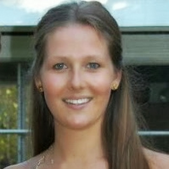 Meet your Posher, Lauren - Picture 1 of 1