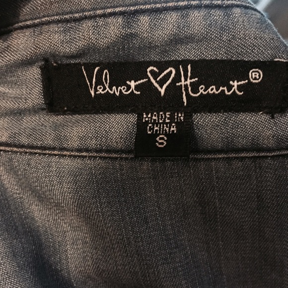 Top - Picture 2 of 2