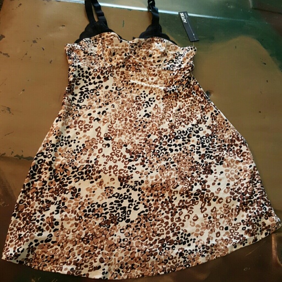 Leopard print night chemise