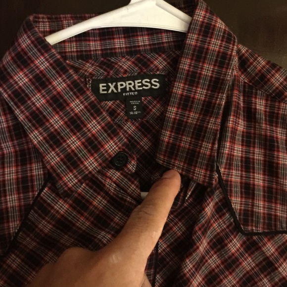 Button up - Picture 2 of 2