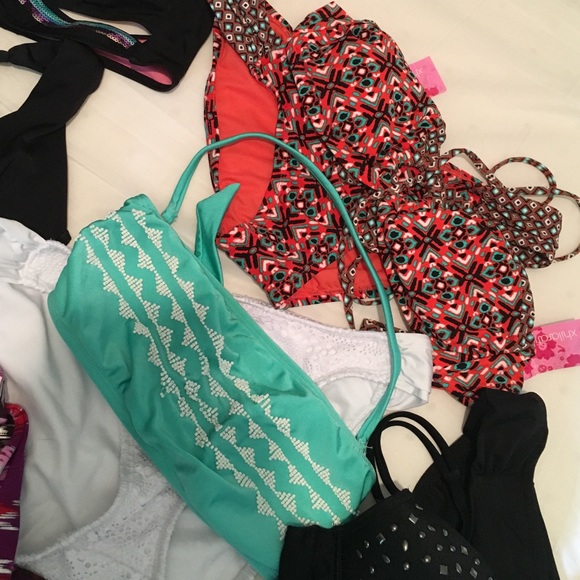 Swimsuit bundle - Picture 3 of 4