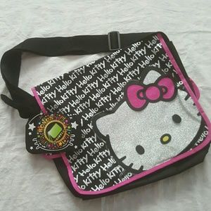 Kids Hello Kitty messenger bag w/wristlet