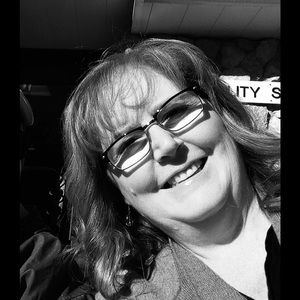 Meet your Posher, Karen