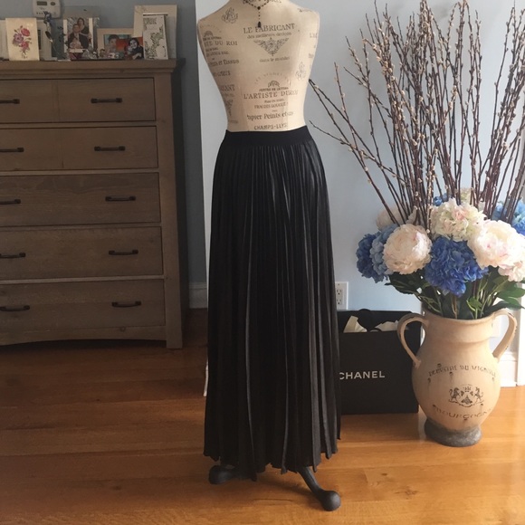 BCBGMaxAzria Dresses & Skirts - HP BCBG METALLIC BLACK MAXI SKIRT