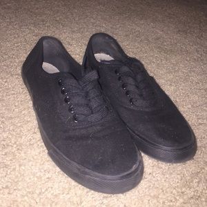 Black Sneakers