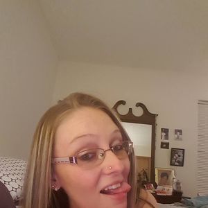 Meet your Posher, Kelli