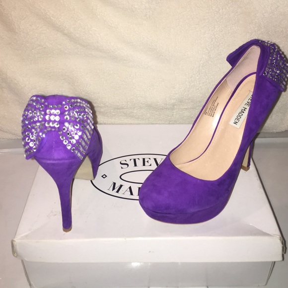 Purple Steve Madden heels, Silver studded bow
