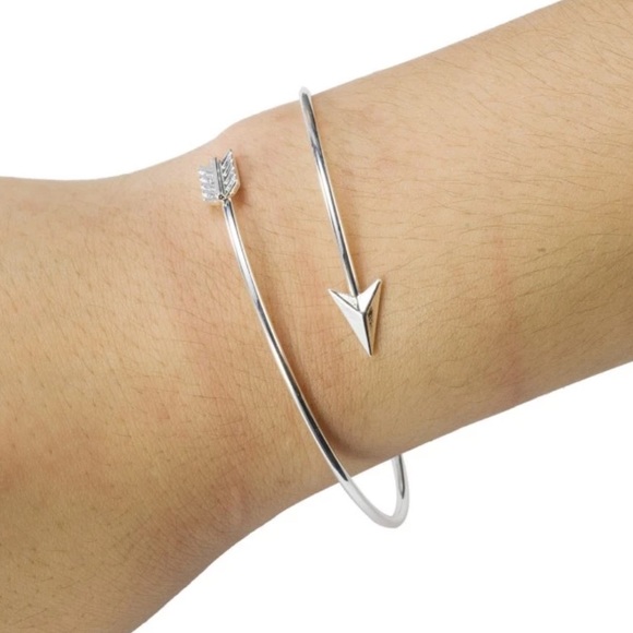 Silver Arrow Bracelet✨New Item 9/9/16✨ - Picture 2 of 3
