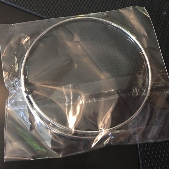 Silver Arrow Bracelet✨New Item 9/9/16✨ - Picture 3 of 3