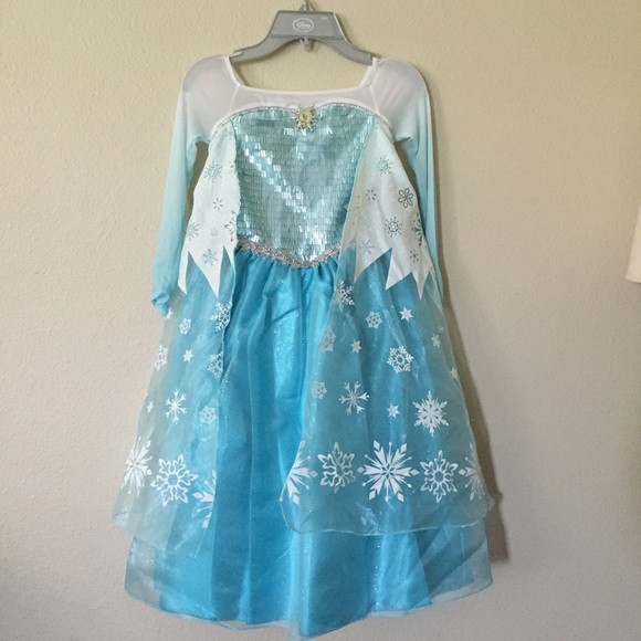 NWT authentic Disney Store Elsa costume size 5/6