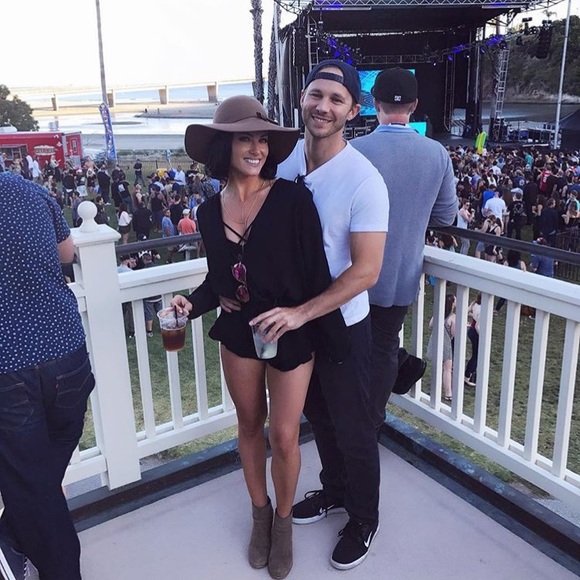 Meet your Posher, Hannah - Picture 2 of 5