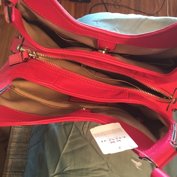 Coach purse - Picture 3 of 3