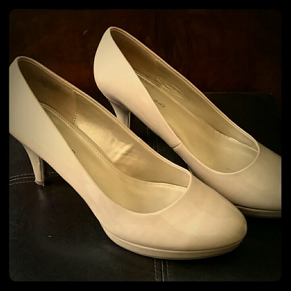 Tan heels