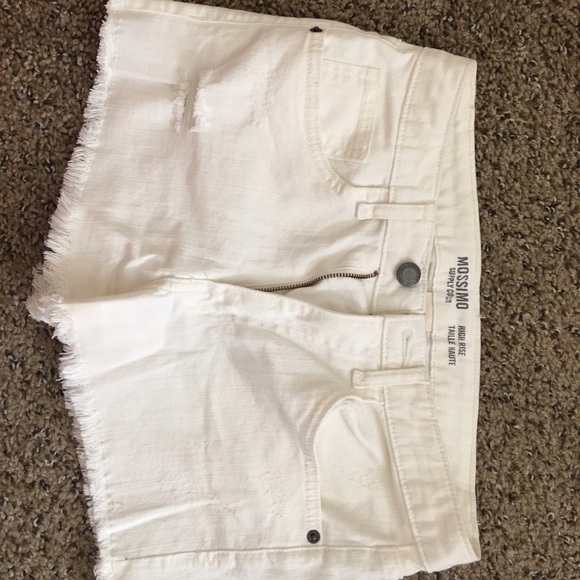 White high wasted denim shorts