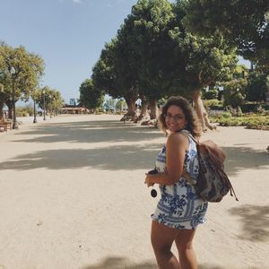 Meet your Posher, Ambar