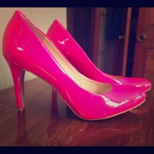 Size 8m Nine West Hot Pink Pumps