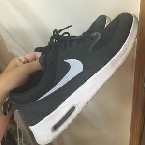 Thea air max
