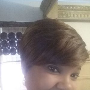 Meet your Posher, Crystal