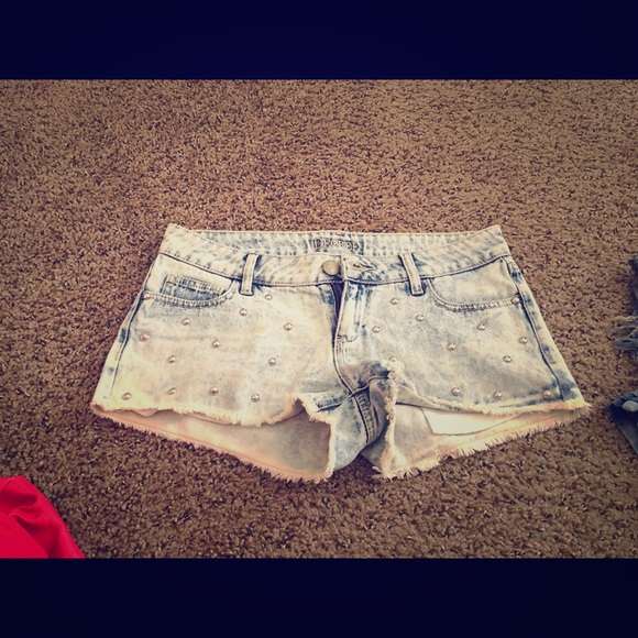Cute Jean acid wash shorts