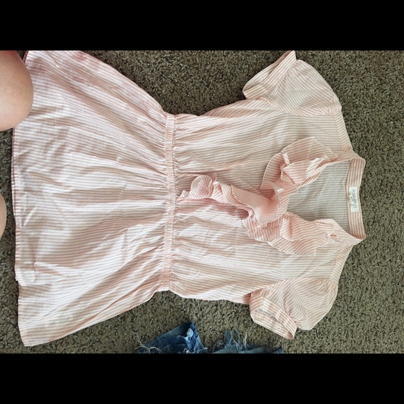 Pink pin stripe blouse - Picture 1 of 3