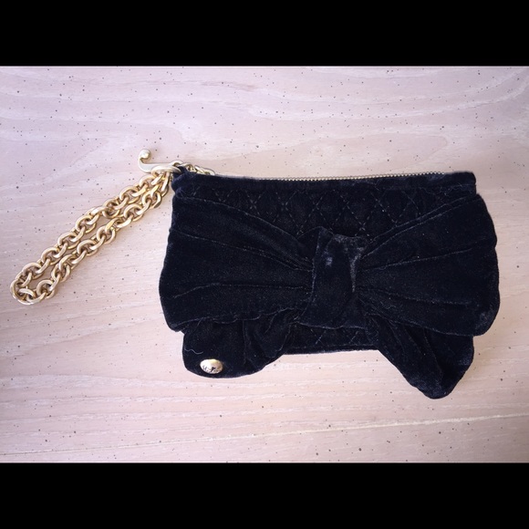 Juicy Couture wristlet