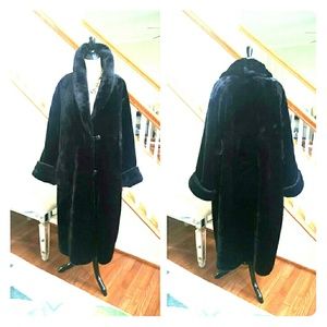 Fashion Force New York, Black reversible coat