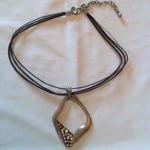 📢LAST CALL Chico's Necklace Gold w Stones - NWOT