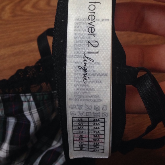 ❌SOLD❌ Forever 21 unlined bra - Picture 3 of 4