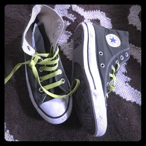 Cool and unique dark green high top converse